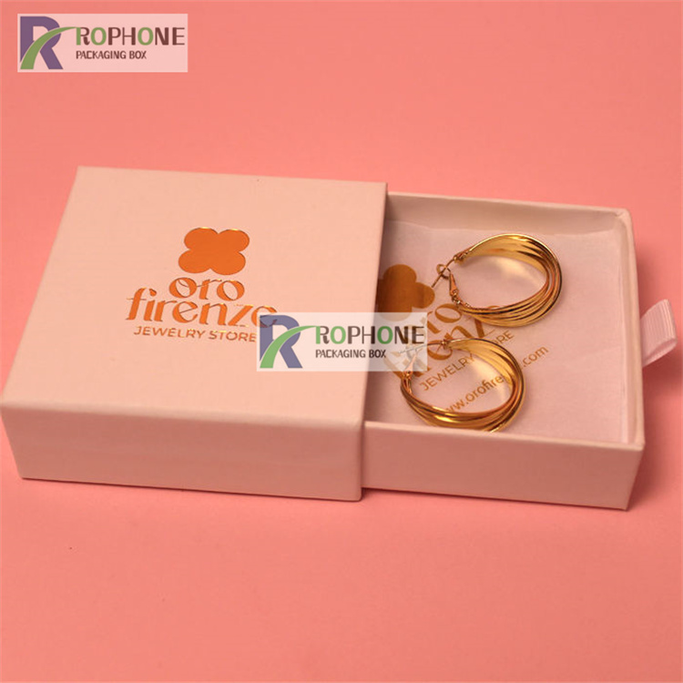 บรรจุภัณฑ์กล่องเครื่องประดับสีชมพู